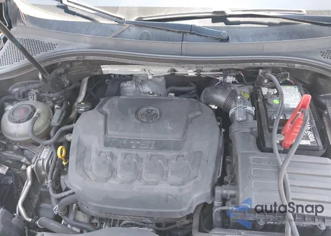 2019 Volkswagen Tiguan 2.0T Se/2.0T Sel/2.0T Sel R-Line/2.0T Sel R-Line Black z USA, uszkodzony, nr VIN 3VV3B7AX5KM049529